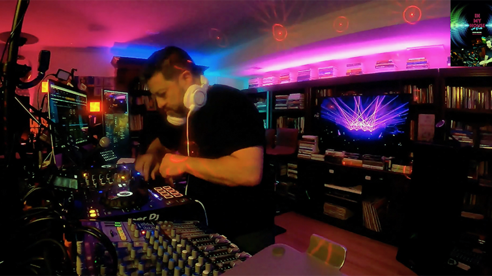 Bassam Haddad DJs a house dance session