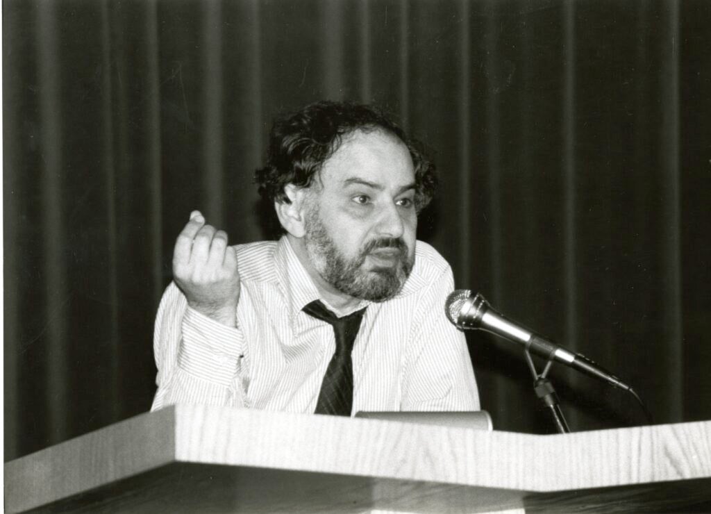 1985 - TALAL ASAD DELIVERS DISTINGUISHED LECTURE
His talk, "The Idea of an Anthropology of Islam," became the foundation for his seminal paper, published under the same name by CCAS the following year.
